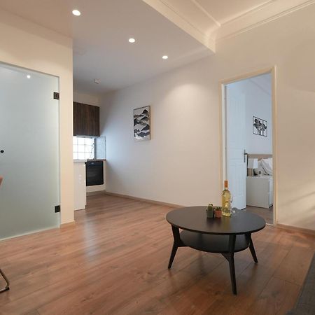 Syntagma Square, 50Sqm Nikis Luxurious Apartment Athén Kültér fotó